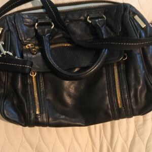 Cynthia Rowley Elegant Black Leather crossbody bag
